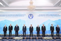 رئيس جمهورية طاجيكستان إمام علي رحمان يشارك في اجتماع مجلس رؤساء الدول الأعضاء في رابطة الدول المستقلة