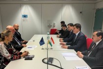 الاتحاد الأوروبي يعرب عن استعداده للاستثمار في تطوير الممرات الاقتصادية والنقل في طاجيكستان