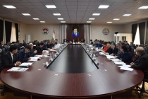 عقد اجتماع اللجنة الثلاثية لتنظيم العلاقات الاجتماعية وعلاقات العمل في جمهورية طاجيكستان في وزارة العمل والهجرة والتشغيل بجمهورية طاجيكستان