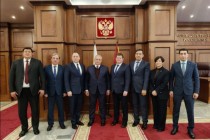 وفد طاجيكستان يناقش قضايا التعاون في مكافحة الجرائم الدولية مع ممثلي المكتب الوطني المركزي “الإنتربول” الروسي
