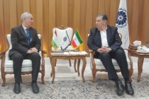 لقاء سفير طاجيكستان مع رئيس غرفة التجارة الايراني