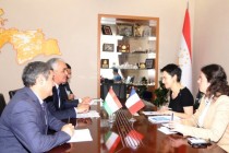 طاجيكستان وفرنسا توسعان التعاون في مجالي العلوم والتعليم