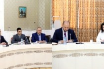 مناقشة آفاق التعاون بين البنك الوطني فى طاجيكستان والمؤسسة المالية الدولية في دوشنبه