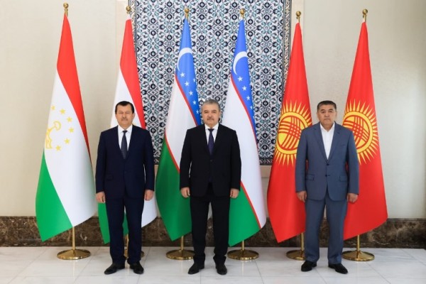 vstrecha-rukovoditelej-spetssluzhb-Kyrgyzstana-Tadzhikistana-i-Uzbekistana