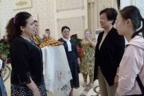اجتماع للنساء الطاجيكية والصينية في خوجند