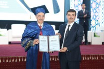 رئيس البنك الإسلامي للتنمية يحصل على لقب “أستاذ فخري” من الجامعة الدولية للسياحة وريادة الأعمال في طاجيكستان