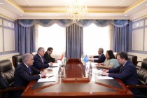 مناقشة التعاون بين طاجيكستان ومكتب الأمم المتحدة المعني بالمخدرات والجريمة في آسيا الوسطى في دوشنبه