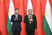 حفل تكريم زعيم الأمة إمام علي رحمان بأعلى وسام لجمهورية الصين الشعبية – وسام ” الصداقة”