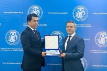 طاجيكستان وتركيا تعملان على تعزيز التعاون من أجل تطوير البنية التحتية في مجال عمل الشباب والرياضة