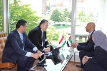 مناقشة مسألة توسيع التعاون بين طاجيكستان والإمارات العربية المتحدة في مجال المياه والطاقة في نيويورك