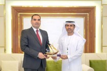 سفير طاجيكستان في أبوظبي يبحث تعزيز التعاون الاستراتيجي مع مركز أبحاث إماراتي