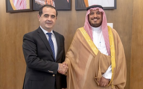 Mulo-ot-bo-raisi-Agentii-rushdi-sodiroti-Arabistoni-Saud-