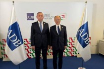 رئيس البنك الآسيوي للتنمية يؤكد مجددًا تخصيص 500 مليون دولار لاستكمال بناء محطة “راغون” في طاجيكستان