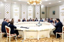 بحث التعاون الاقتصادي بين طاجيكستان والبنك الأوروبي لإعادة الإعمار والتنمية حتى عام 2029