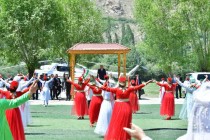 رئيس الجمهورية يزور مديرية راشتقلعه ضمن جولته في بدخشان الجبلية