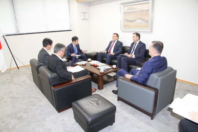Mulo-oti-muovini-vaziri-kor-oi-hori-bo-direktori-Instituti-hizmati-hori-ii-Vazorati-kor-oi-hori-ii-opon