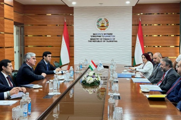 dar_mulo-oti_Vaziri_moliya_bo_Direktori_minta-avii_Bonki_-a-on-_baroi-1