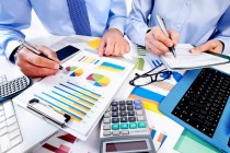 البنك المركزي الطاجيكي يمنح ترخيصًا لشركة “مور ستيفنز” لمزاولة التدقيق المالي للمؤسسات الائتمانية