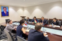 مدير وكالة الطيران المدني في طاجيكستان يبحث التعاون مع فرنسا وشركة “إيرباص”