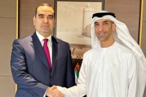 السفير الطاجيكي يلتقي بوزير التجارة الخارجية الإماراتي لبحث تعزيز التعاون الاقتصادي والتجاري