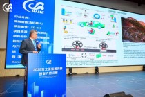 أستاذ من جامعة طاجيكستان التقنية يفوز بجائزة التميز في مسابقة دولية للابتكار في الصين