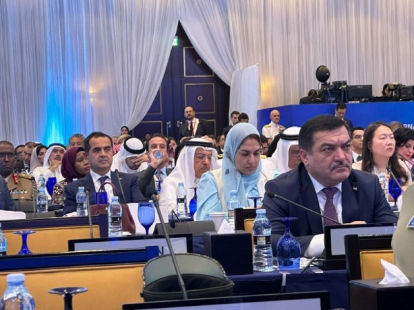 Muovini-vaziri-kor-oi-hori-ii-um-urii-To-ikiston-dar-Mukolamai-Manama-ishtirok-kard