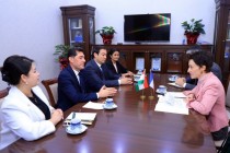 بحث سُبل توسيع التعاون بين جامعة خوجند والسفارة الفرنسية في طاجيكستان