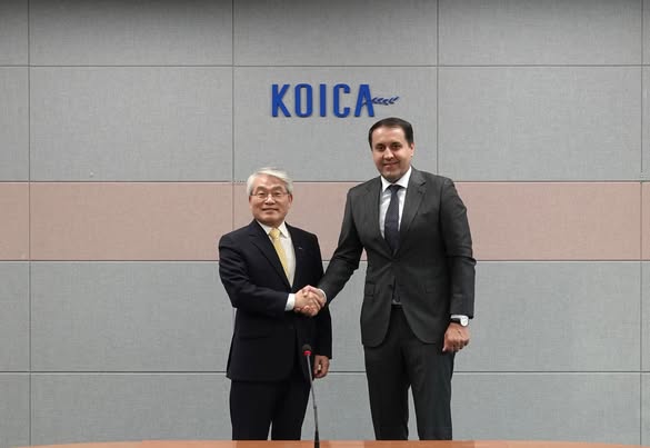 photo_2025-11-11_13-47-31