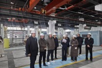 زيارة خبراء من «دوشانبيفودوكانال» إلى مؤسسة مجموعة شنشي لتطوير المياه في شيآن، الصين