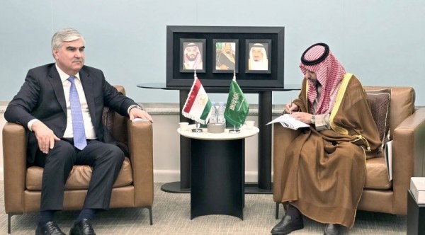 Mulo-oti_Vaziri_moliyai_-um-urii_To-ikiston_bo_Muovini_yakumi_Vaziri