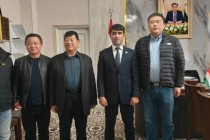 مستثمرون صينيون يزورون الإدارة للمنطقة الاقتصادية الحرة «دانغارا» لتعزيز التعاون الاقتصادي والاستثماري