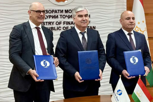 Imzoi_sozishnoma-oi_-arz-_va_grant-_bo_Bonki_avrupoii_ta-did_va_rushd-3