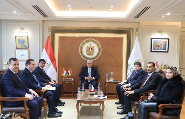 Mulo-oti_safir_bo_vaziri_ta-siloti_ol-_va_tad-i-oti_ilmii_Misr