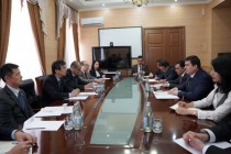 بحث توسيع التعاون العلمي والبحثي بين طاجيكستان واليابان