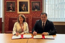 توقيع مذكرة تفاهم بين المؤسسة الحكومية «مركز البرامج الدولية» وكلية كينغز لندن