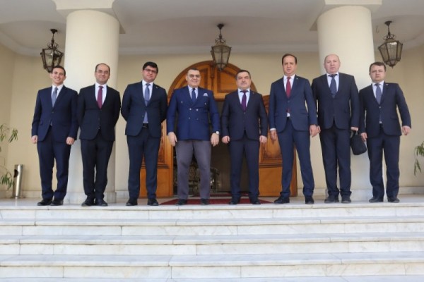 Mulo-oti_muovini_vaziri_kor-oi_hori-_bo_rektori_Donishkadai_om-zish-oi