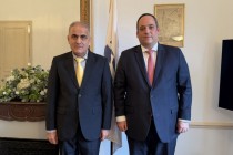 تعزيز التعاون بين طاجيكستان والمكتب الدولي للمعارض في باريس