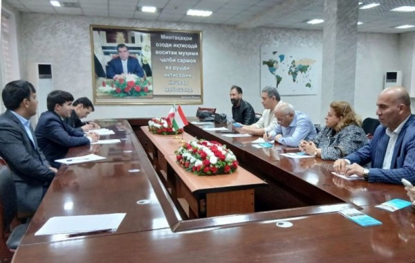 mulokot_dar_Minta-ai_ozodi_i-tisodii_-Dan-ara-_3