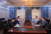 لقاء نائب وزير خارجية طاجيكستان مع السفير الروسي في دوشنبه