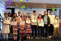 تلميذة من طاجيكستان تفوز بالميدالية الذهبية في أولمبياد دولي في سيدني حصلت التلميذة