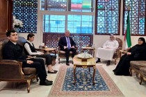 سفير طاجيكستان لدى الكويت يلتقي وزير العدل الكويتي