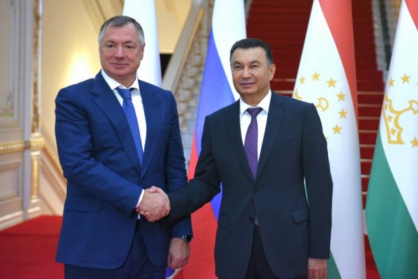 o-ir-Rasulzoda-va-muovini-Raisi-ukumati-Federatsiyai-Rusiya-Marat-Husnullin-1