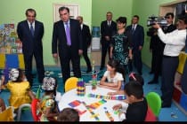 افتتاح کودکستان برای 100 کودک و آغاز بنیاد مجتمع “مهر مادر” در ناحیه سینای شهر دوشنبه