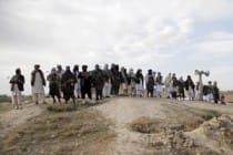 زنان ولایت جوزجان افغانستان برای مبارزه با تروریست ها سلاح به دست گرفتند