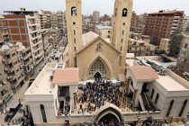 سه انفجار تروریستی پیاپی در مصر: 42 کشته و بیش از 80 زخمی