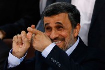 محمود احمدی نژاد کاندیدای ریاست جمهوری ایران شد