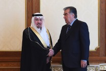 دیدار و گفتگوی امامعلی رحمان، رئیس جمهوری تاجیکستان با نذار مدنی، وزیر دولتی در امور مسائل خارجه پادشاهی عربستان سعودی