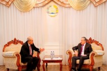 سراج الدین اصل اف و پیتر بوریان مسائل همکاری دوجانبه تاجیکستان و اتحادیه اروپا را بررسی کردند.