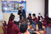 افتتاح مکتب پرزیدنتی برای دانش آموزان بالیاقت در شهر خجند