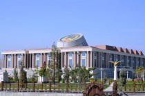 در روز رئیس جمهوری تاجیکستان در موزه ملی تاجیکستان روز درهای باز برگزار می‌شود